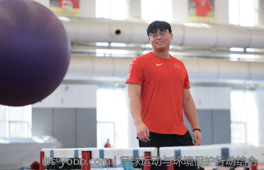 足球运动与环境保护行动结合