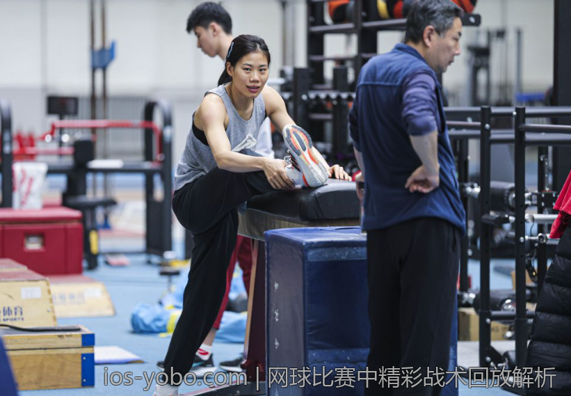 网球比赛中精彩战术回放解析